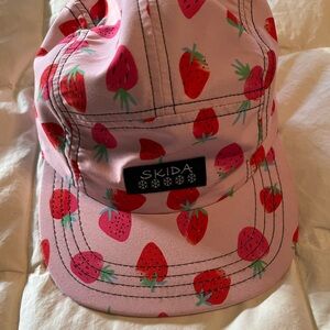 Skida strawberry 5 panel hat